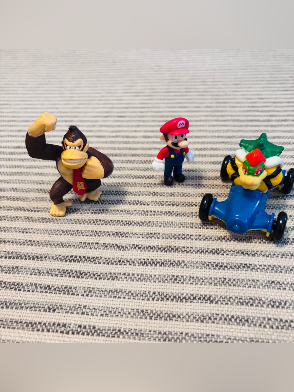 Super Mario & Donkey Kong Mini Figures Set - Red, Brown, Blue